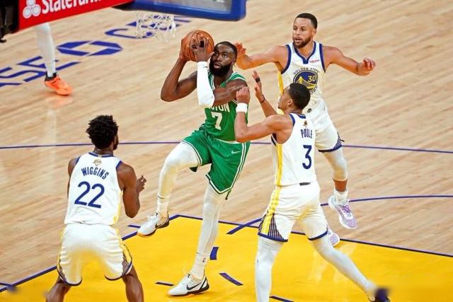 津门虎主场迎战国安：五外援对决三外援，基莱斯等人首发